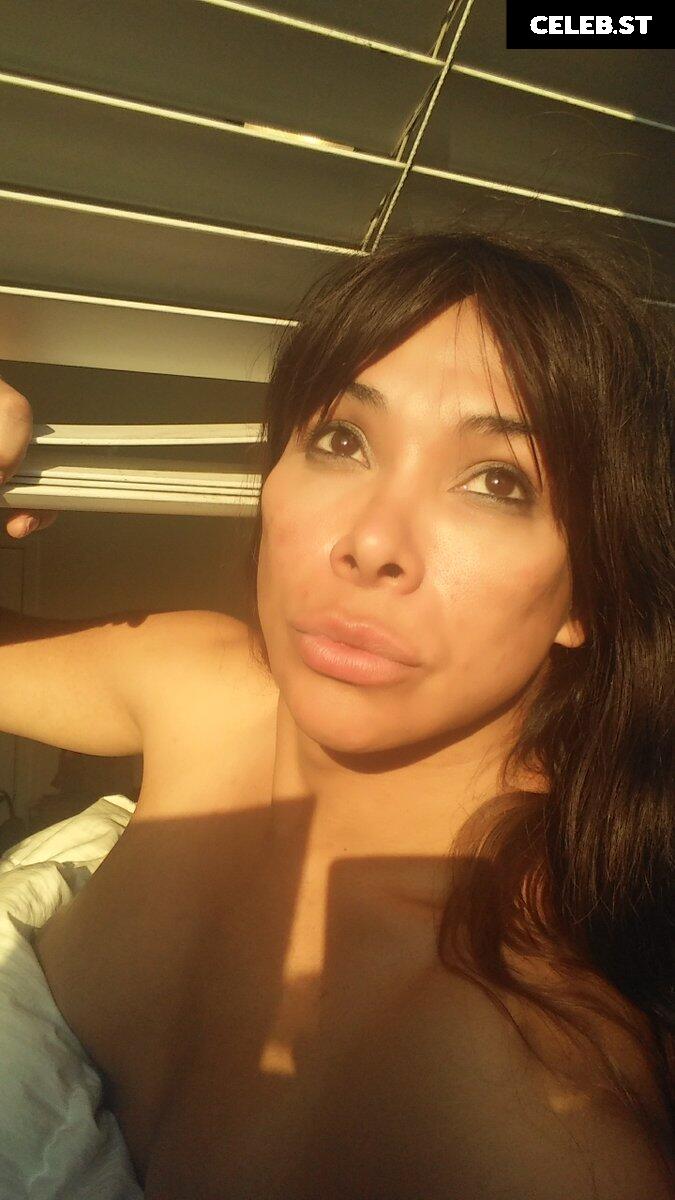 Vaniity Image 20842084