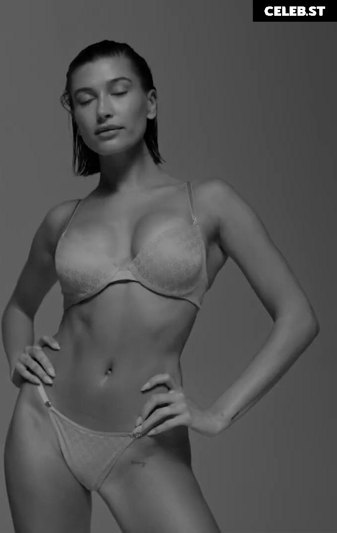 Hailey Bieber Image 2081595