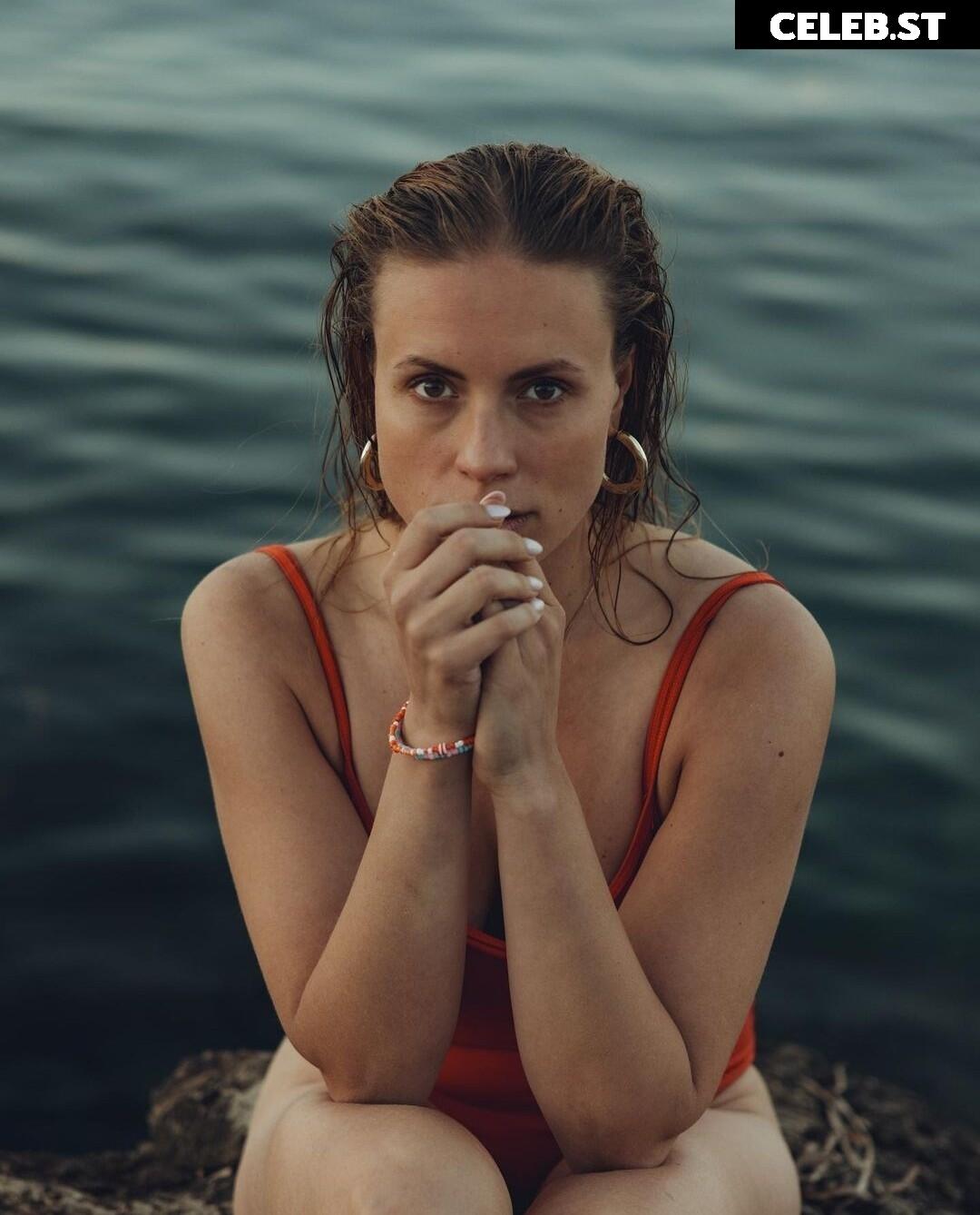 Lara Dandelion Seibert Image 2081460