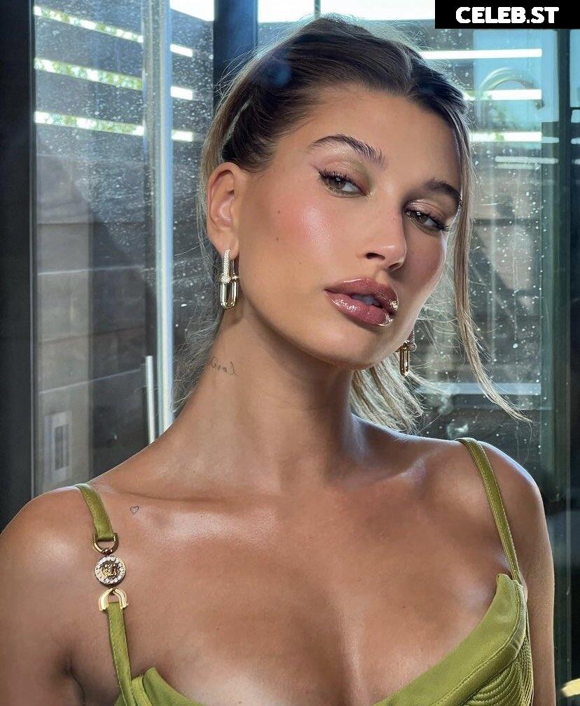 Hailey Bieber Image 2081782
