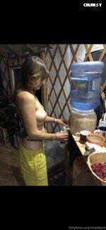 Nicolle Love / Holistic Nicolle Image 20817411