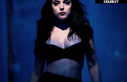 Elizabeth Gillies Image 2081308