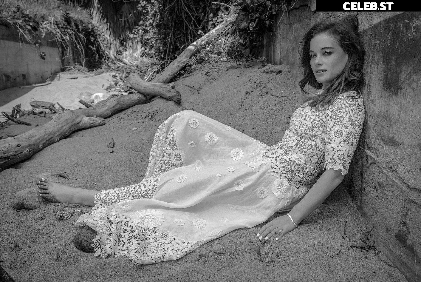 Jane Levy Image 2081978