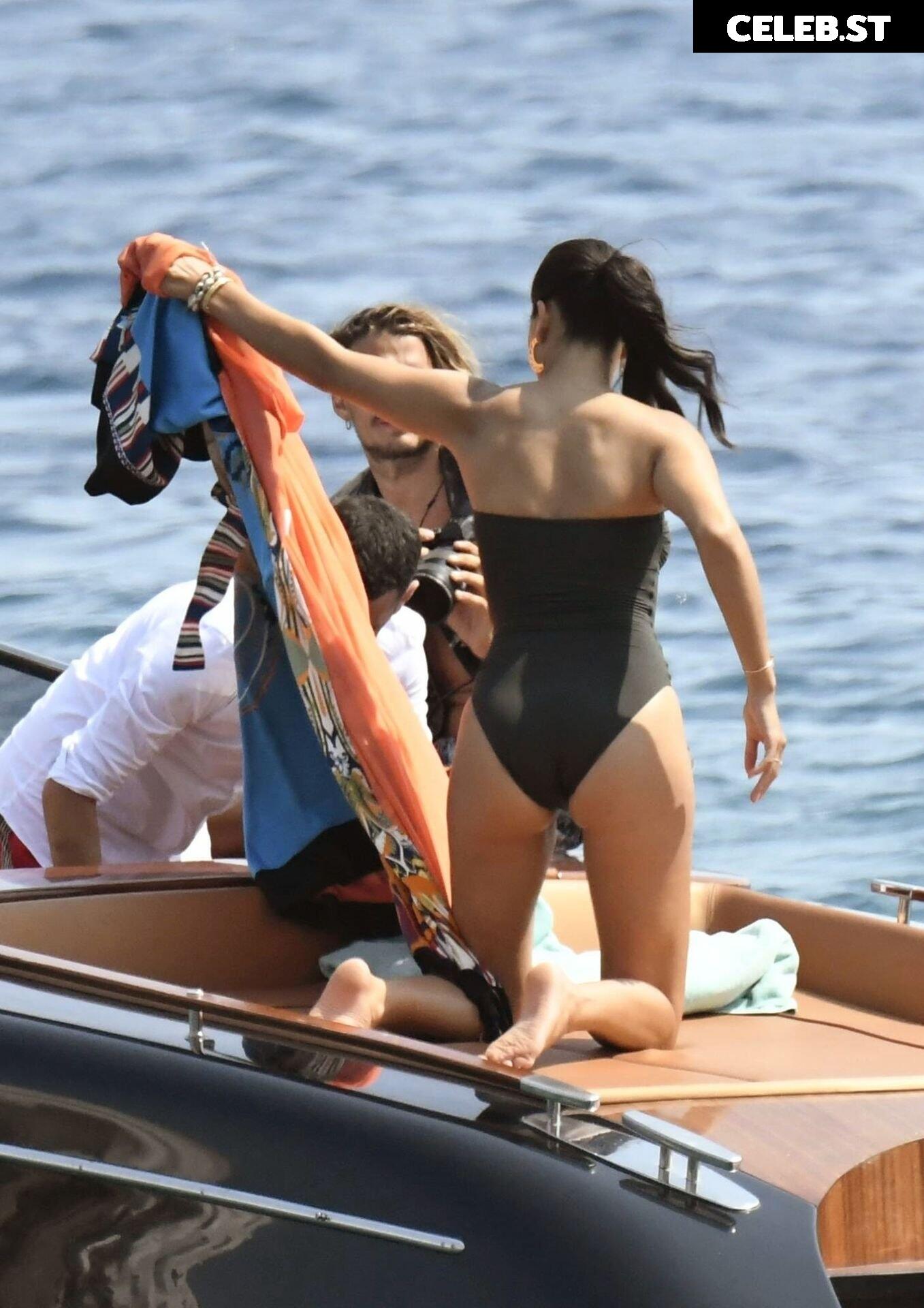 Shanina Shaik Image 2082015