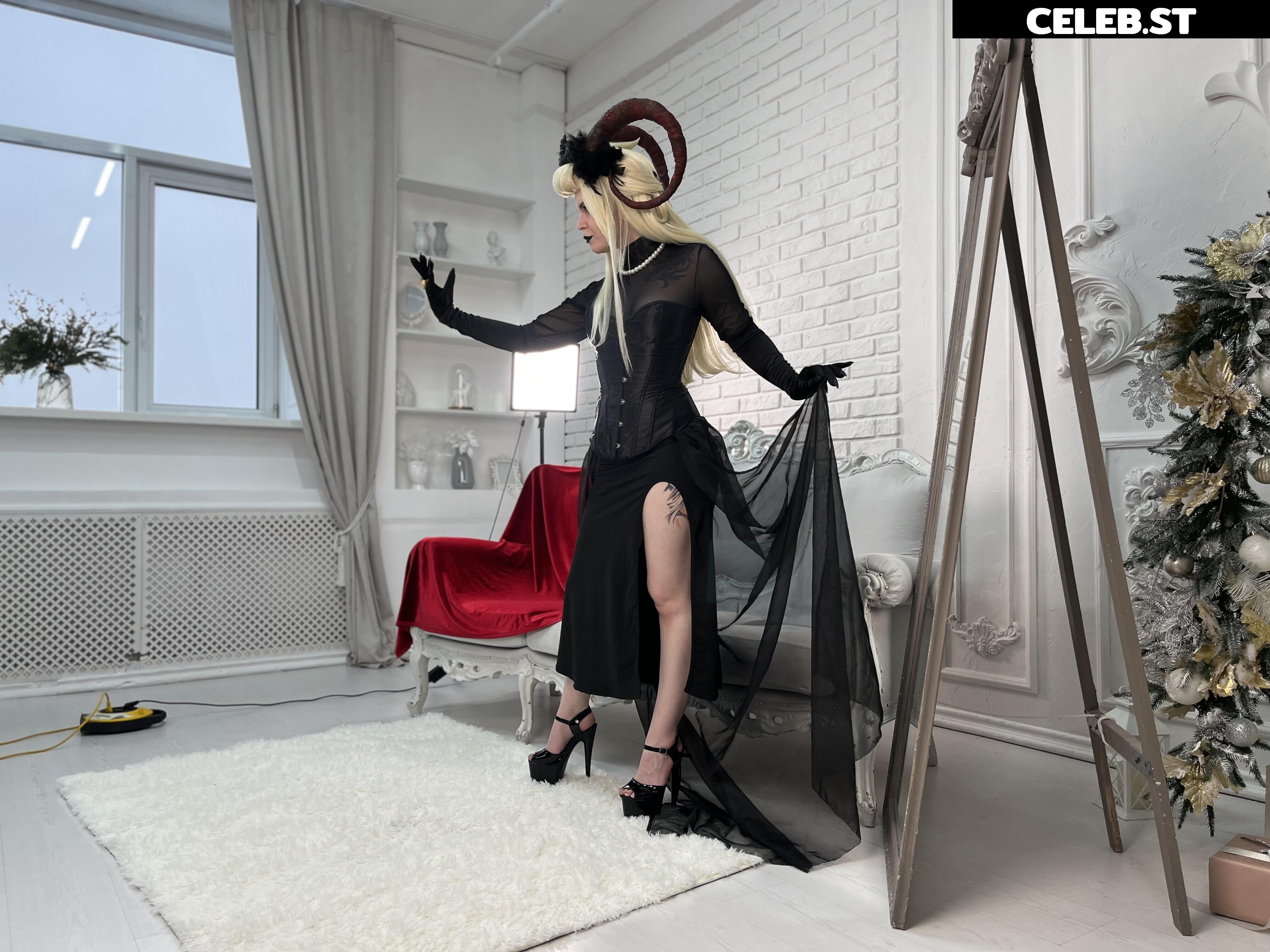arahnaekb / chloe_glass_ Image 20834922