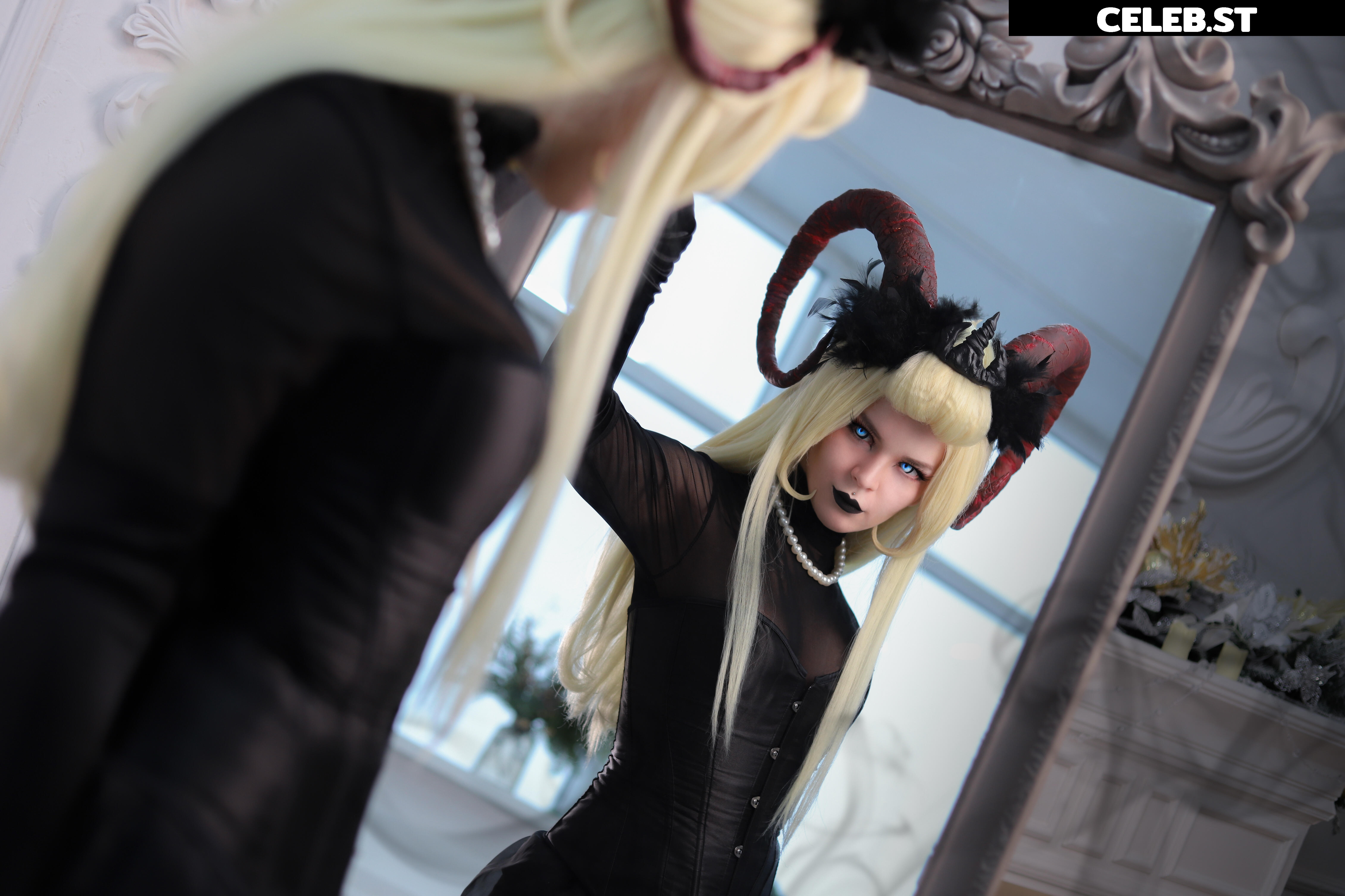 arahnaekb / chloe_glass_ Image 20834918