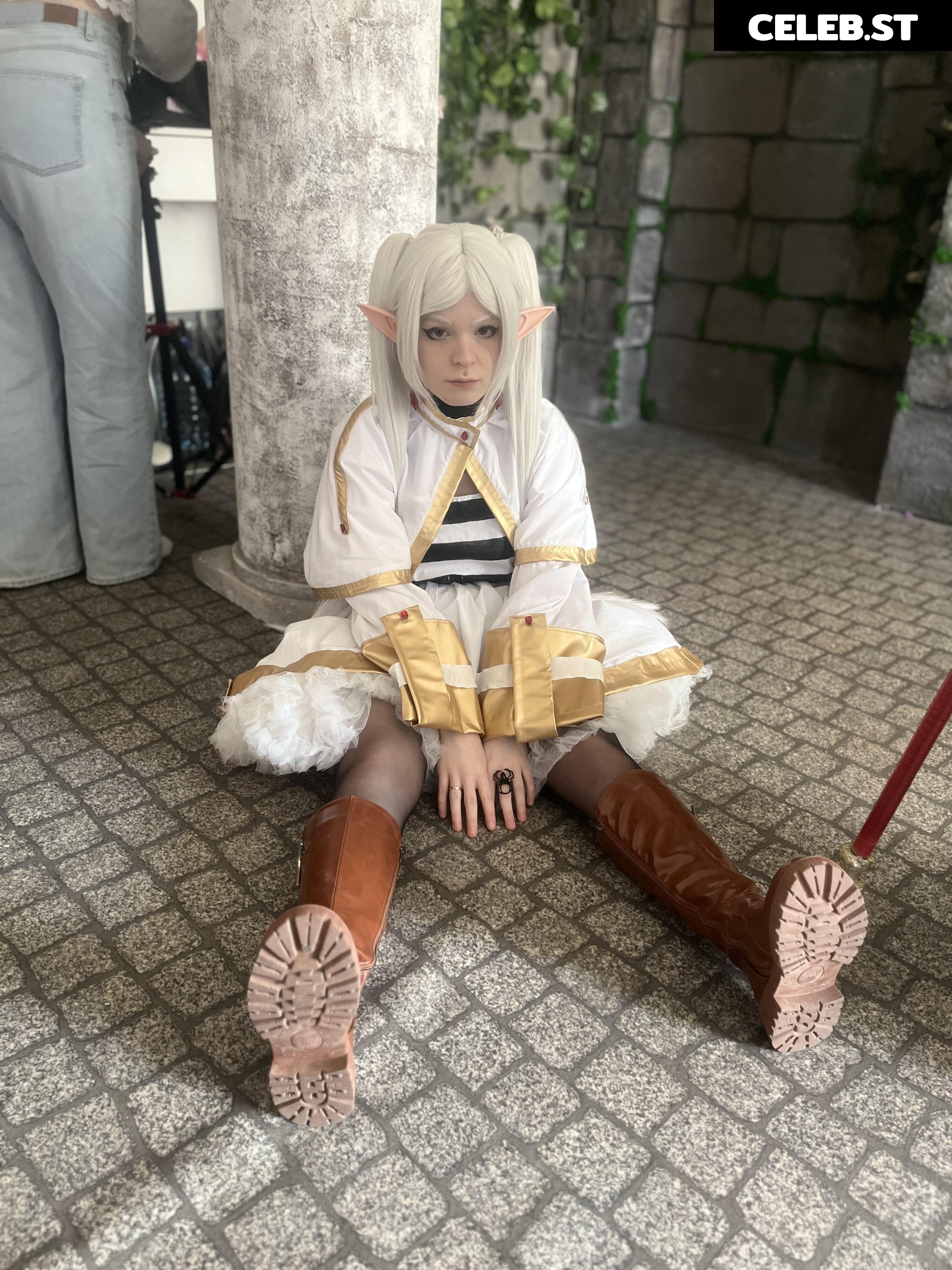 arahnaekb / chloe_glass_ Image 20834894