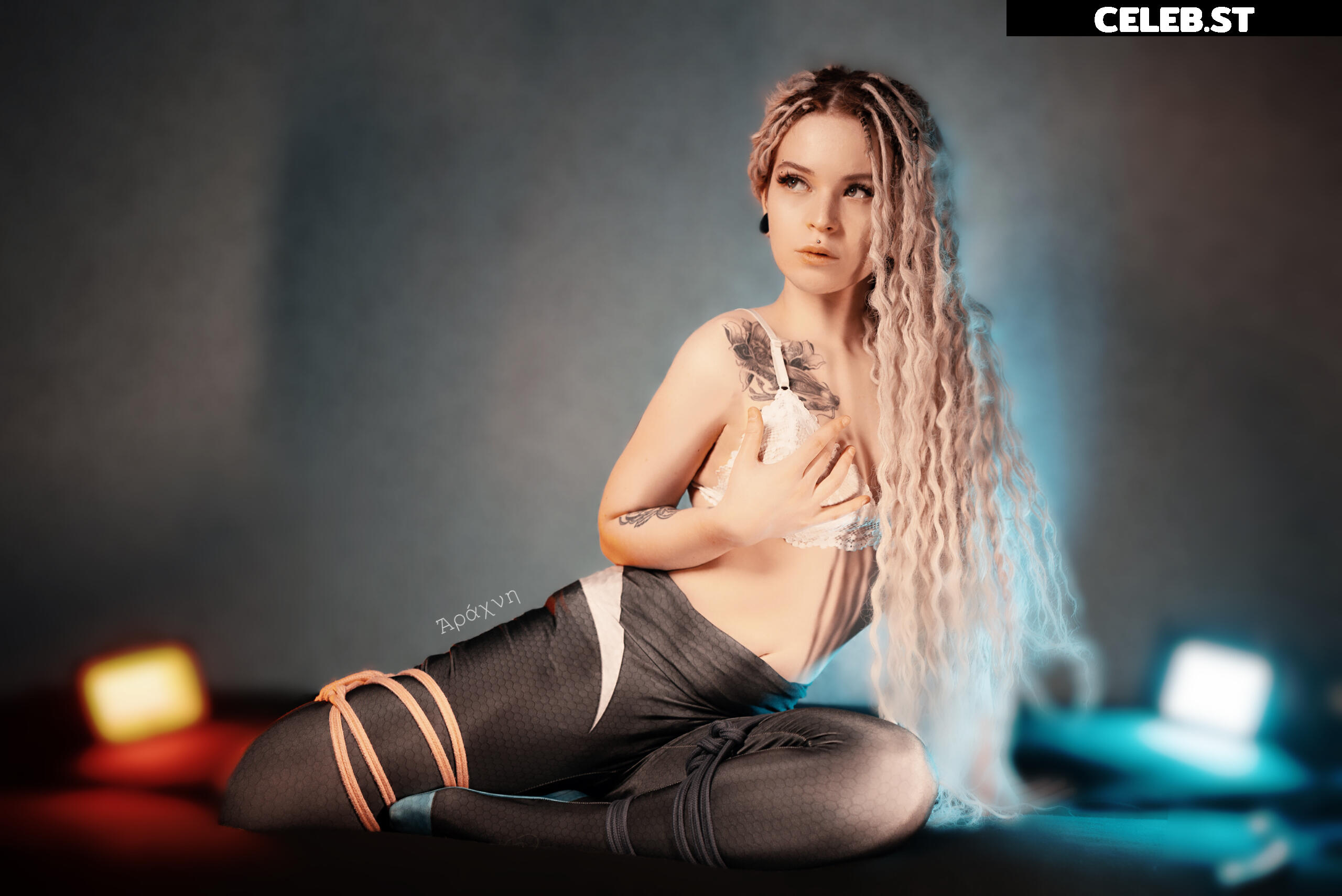 arahnaekb / chloe_glass_ Image 20834690