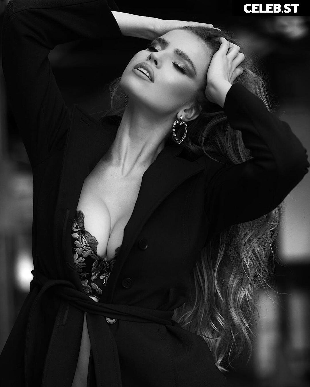Emily Deyt-Aysage Image 2083106