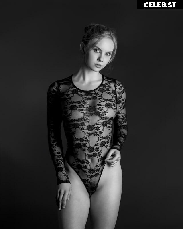 Kayla Coyote Image 20800887