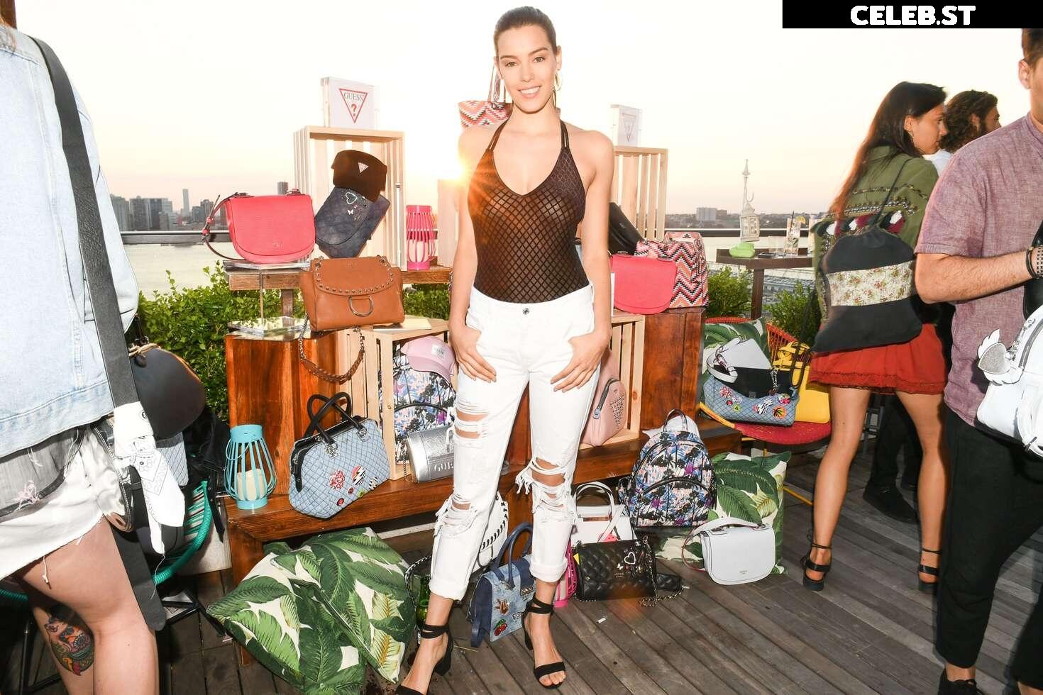 Caroline Kelley Image 2089883