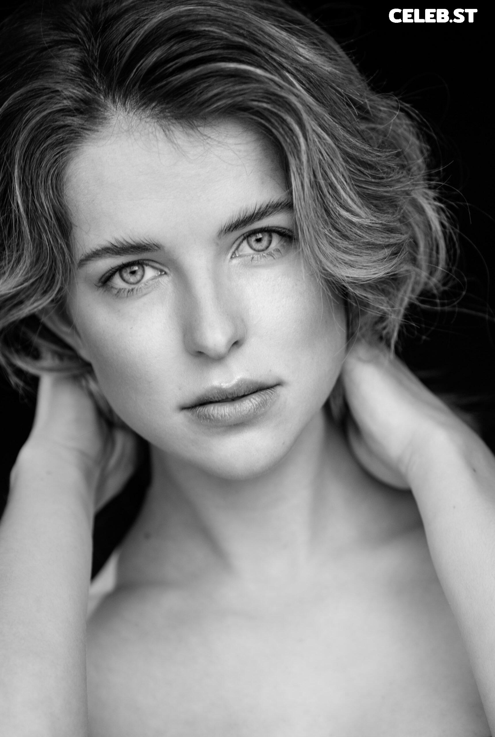 Leonie Brill Image 2089580