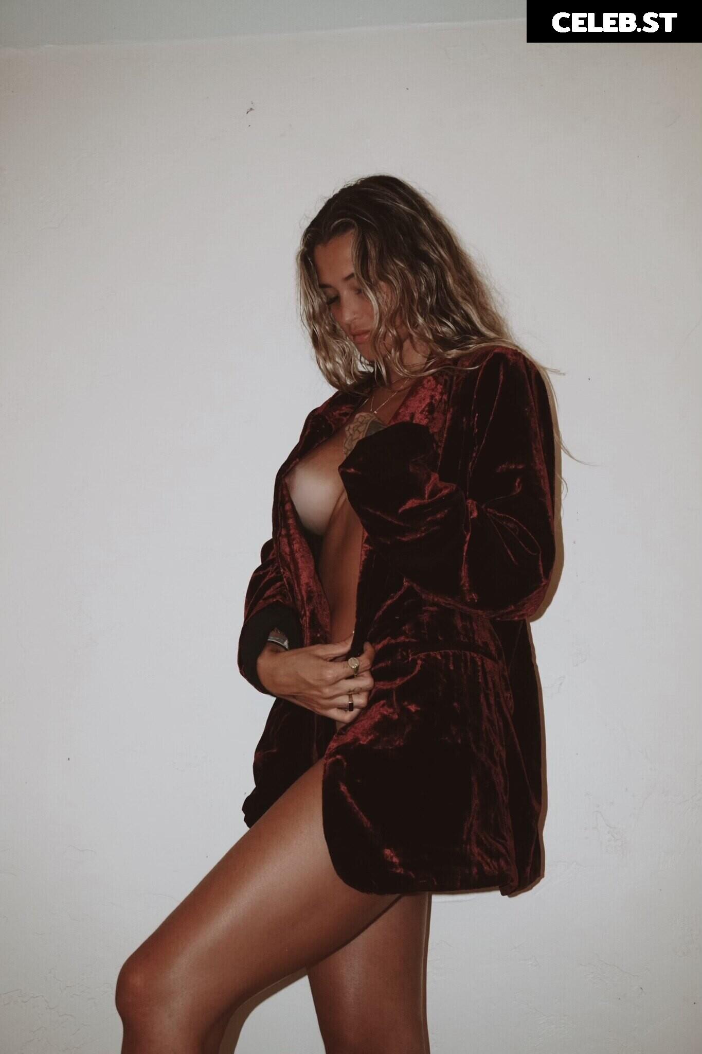 Chely Nazario - chelynazario - indie.gold - _indiegold - indie Image 20897703