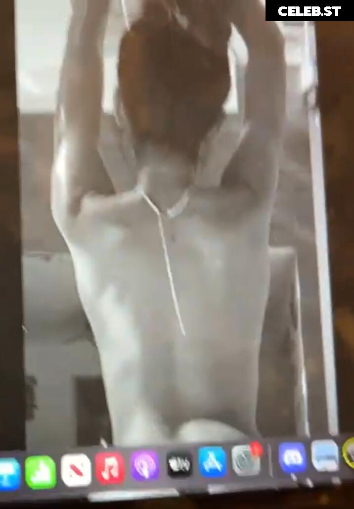 Bby_Julesss /  Bby-Julesss aka Princess Tiny Titties Image 20890910