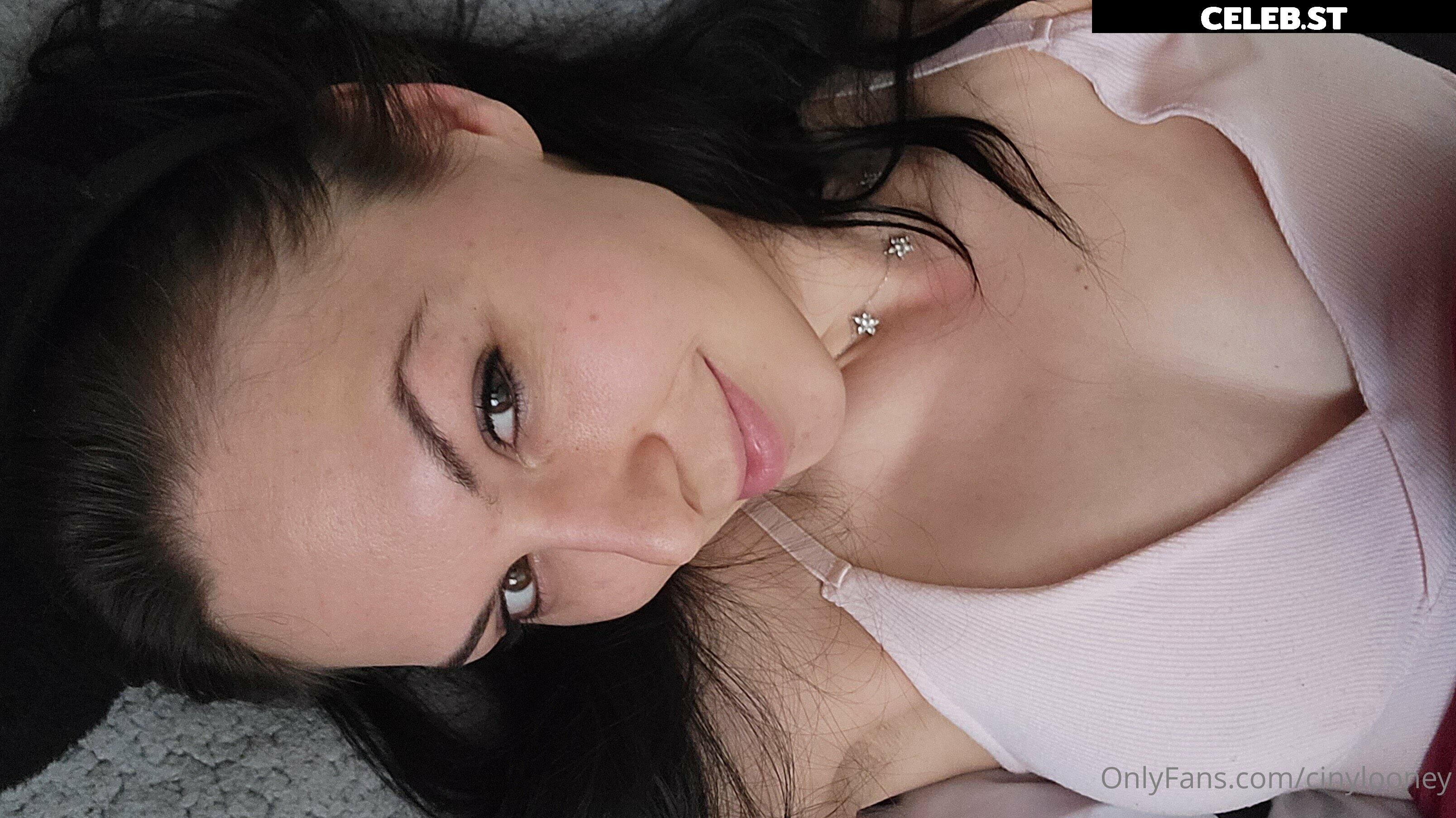 Cindy Brunet / cinylooney Image 20892203