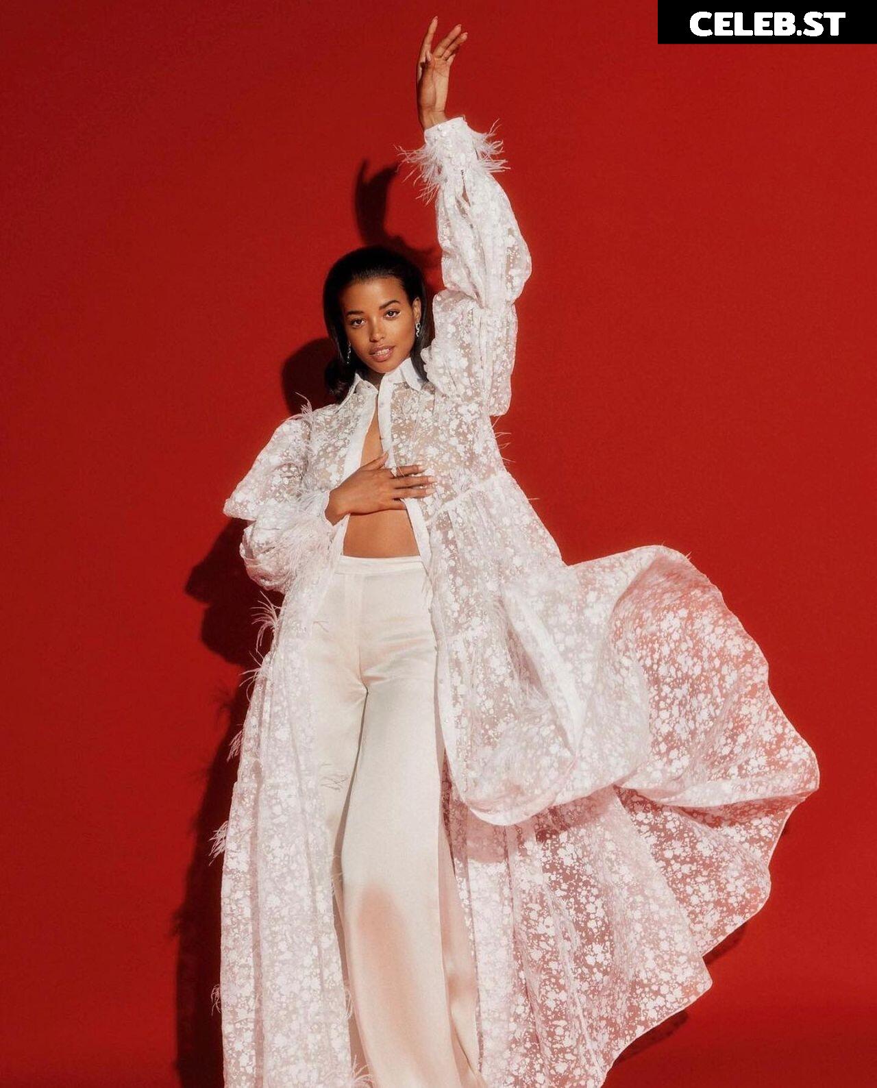 Ella Balinska Image 2088383