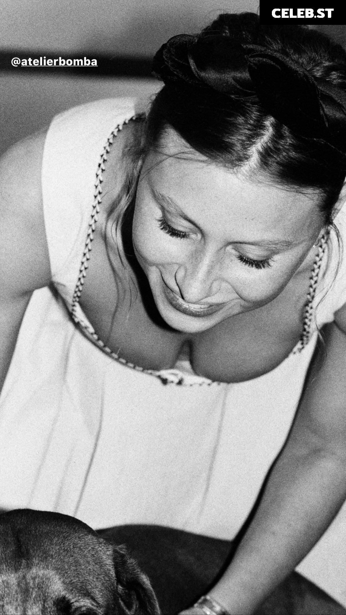 Aly Michalka Image 2088232