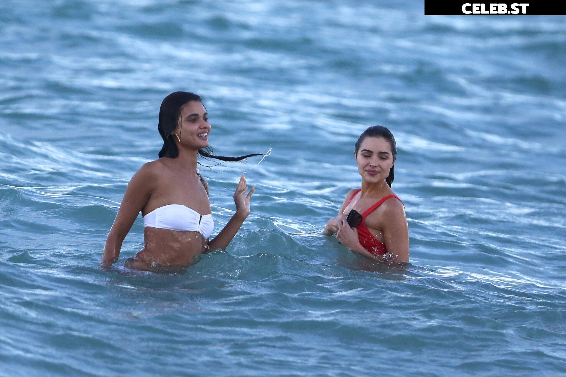 Shanina Shaik Image 2075422