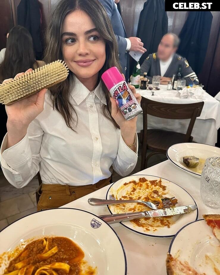 Lucy Hale Image 2075250