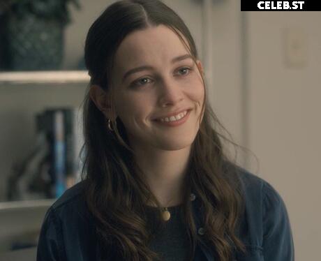 Victoria Pedretti Image 2076808