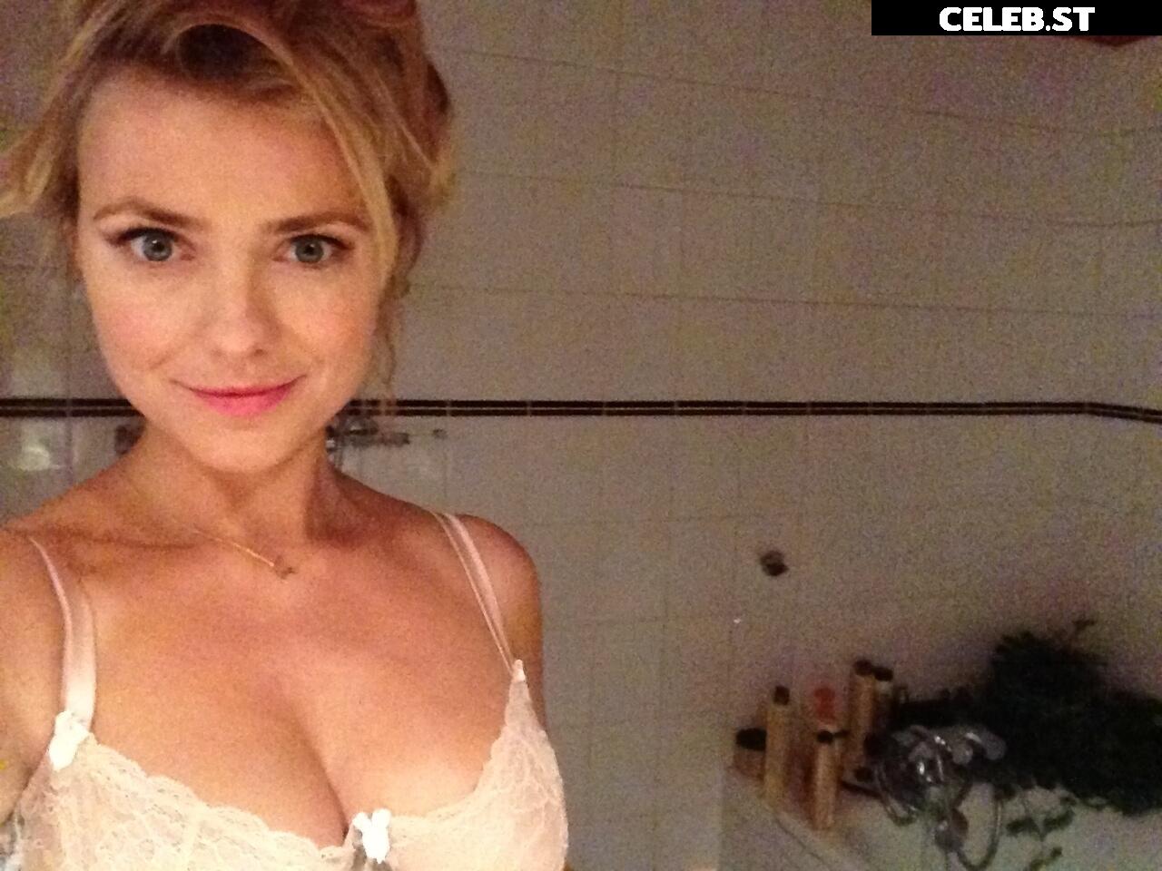 Gigi Ravelli Image 2076544