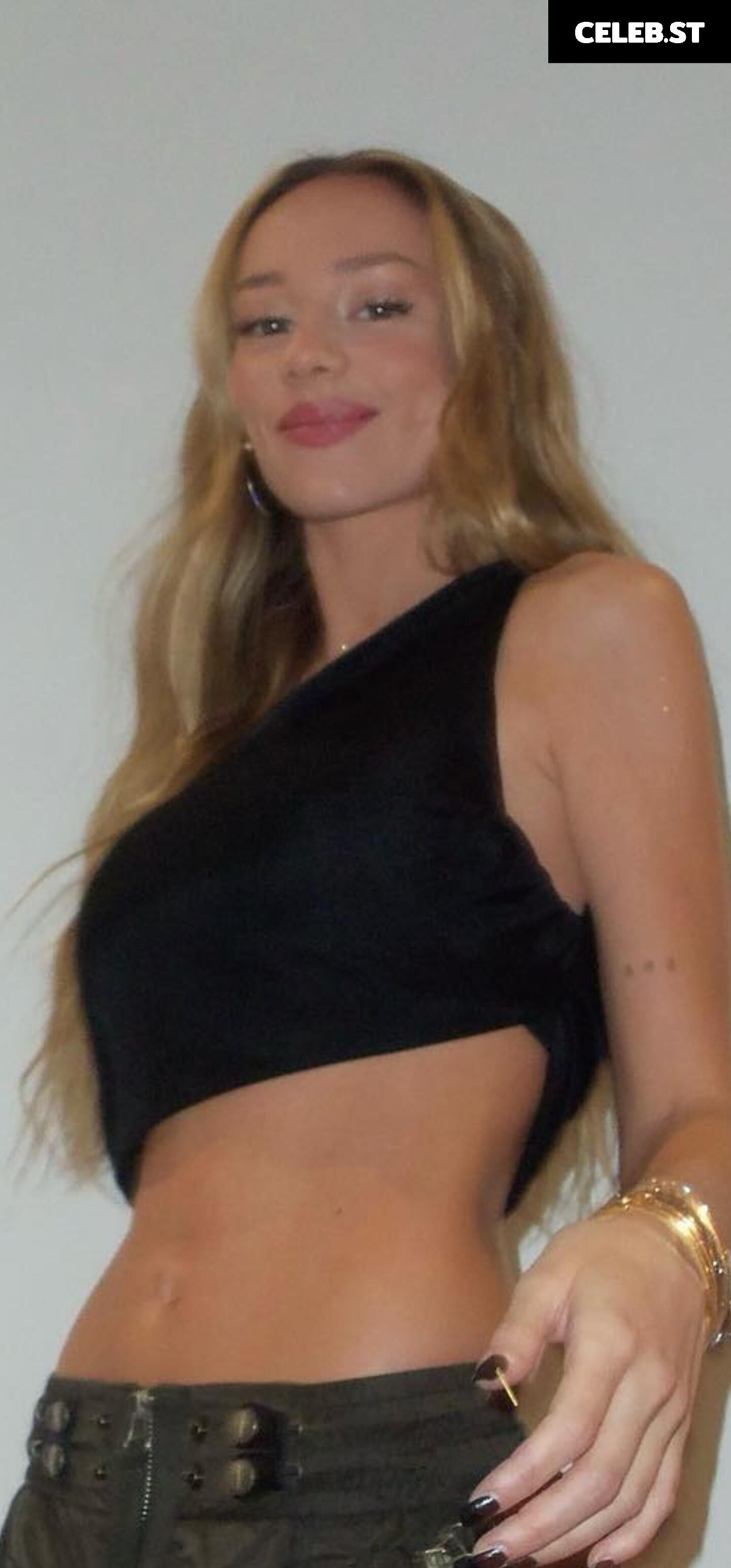 Ester Expósito Image 2076261