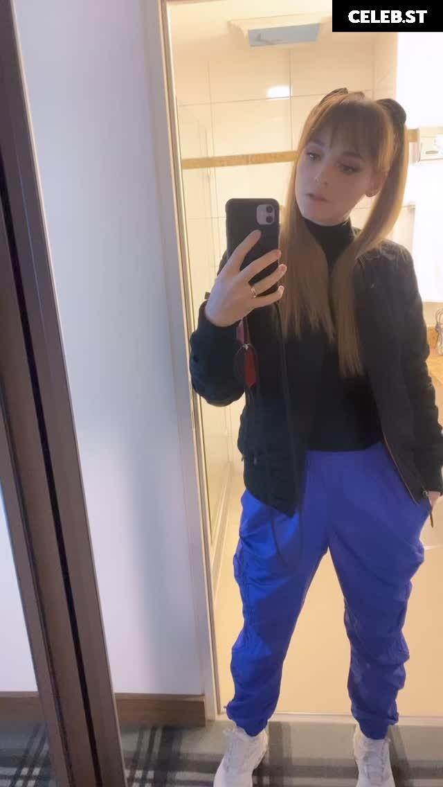 Larissa Rieß Image 2077059