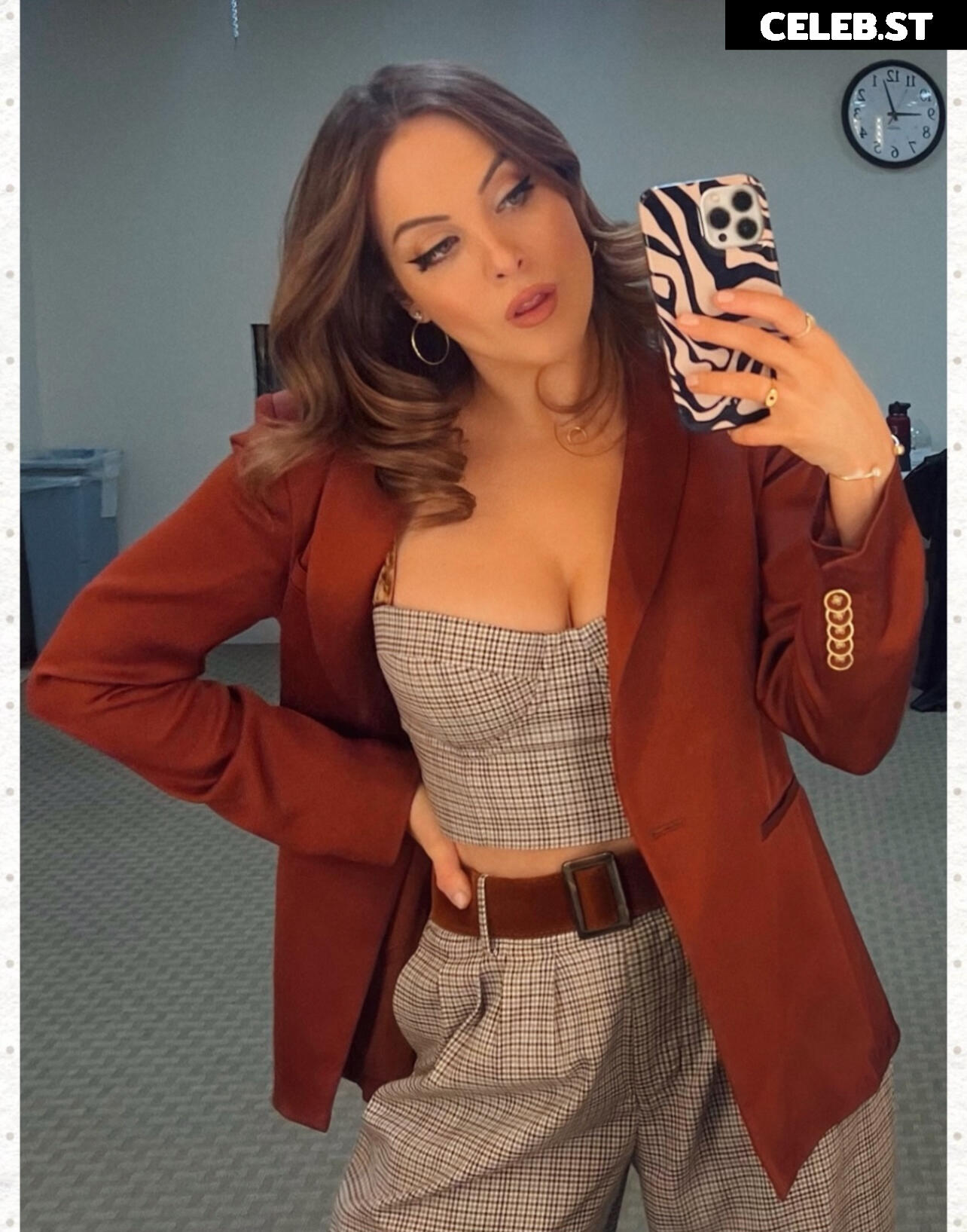 Elizabeth Gillies Image 2077078