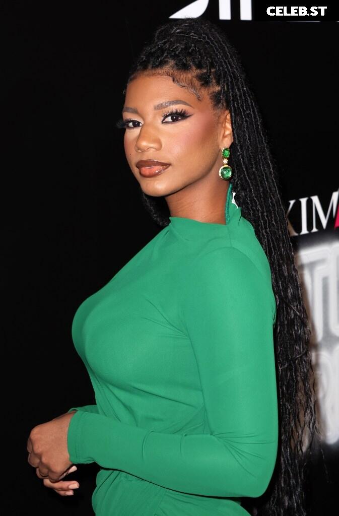 Taylor Rooks Image 2077396