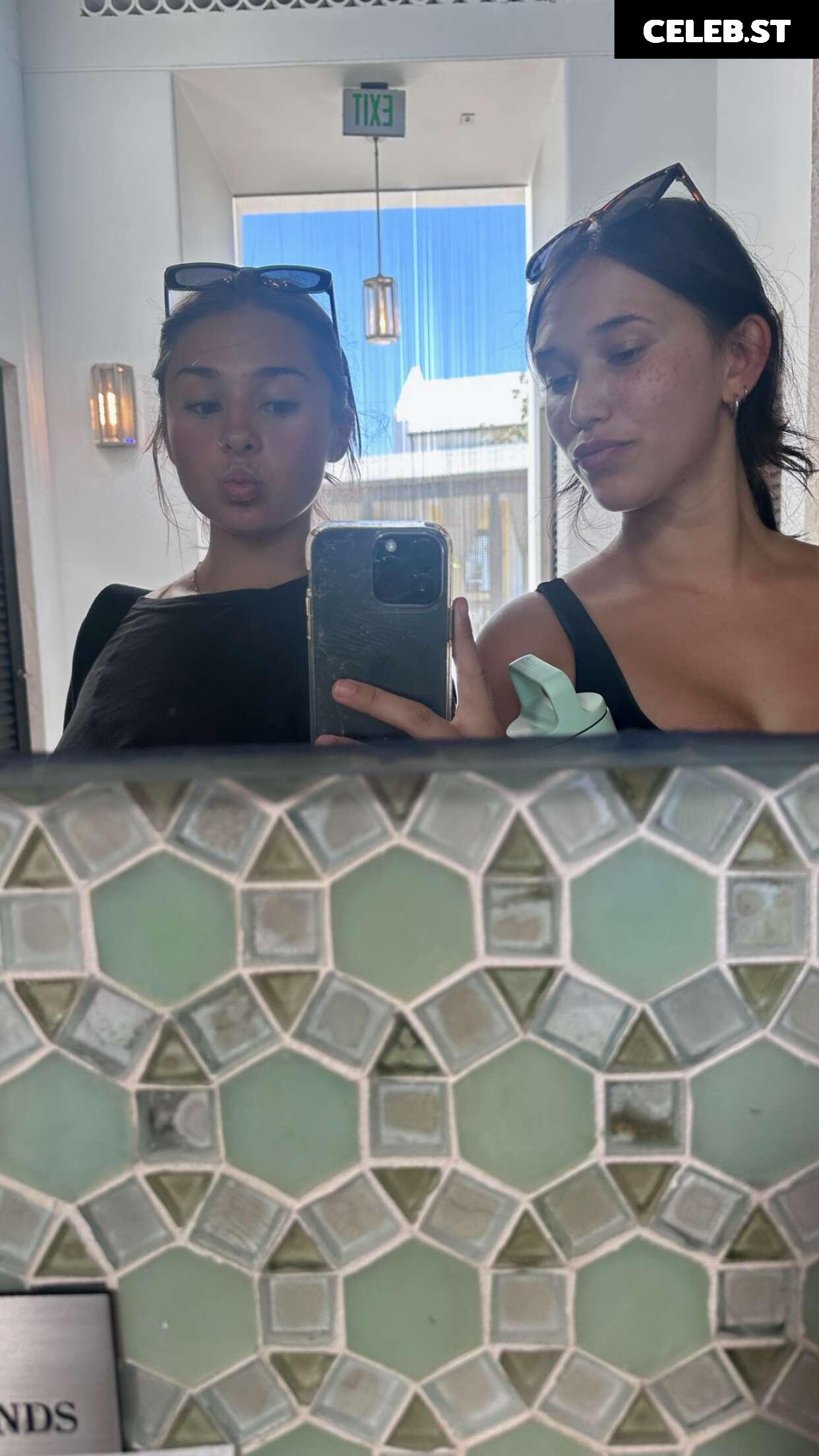 Malayaax - Sophieraiin Image 20779631