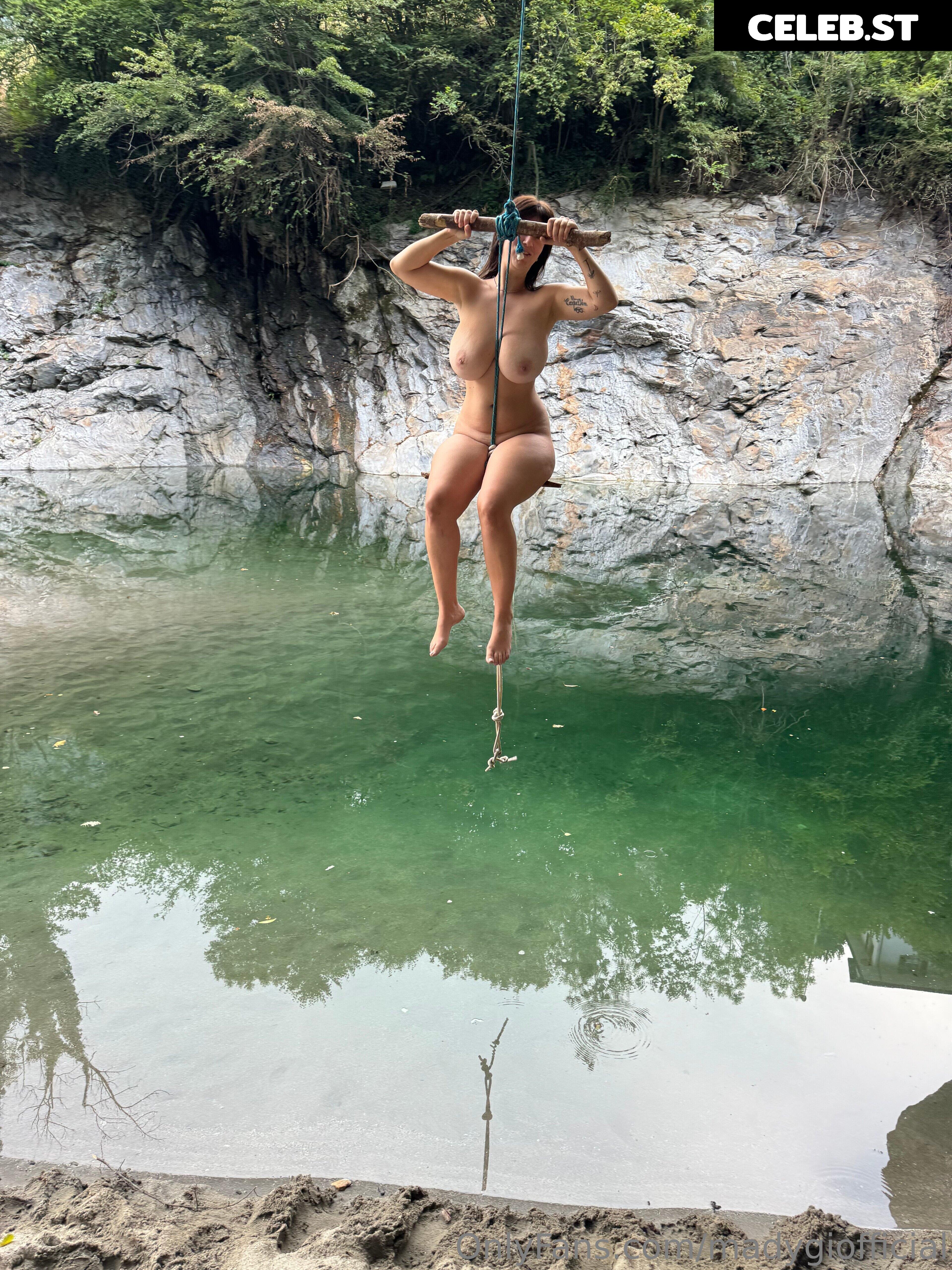 Madalina Loana Filip Image 20743534