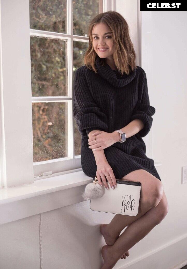 Lucy Hale Image 2074975