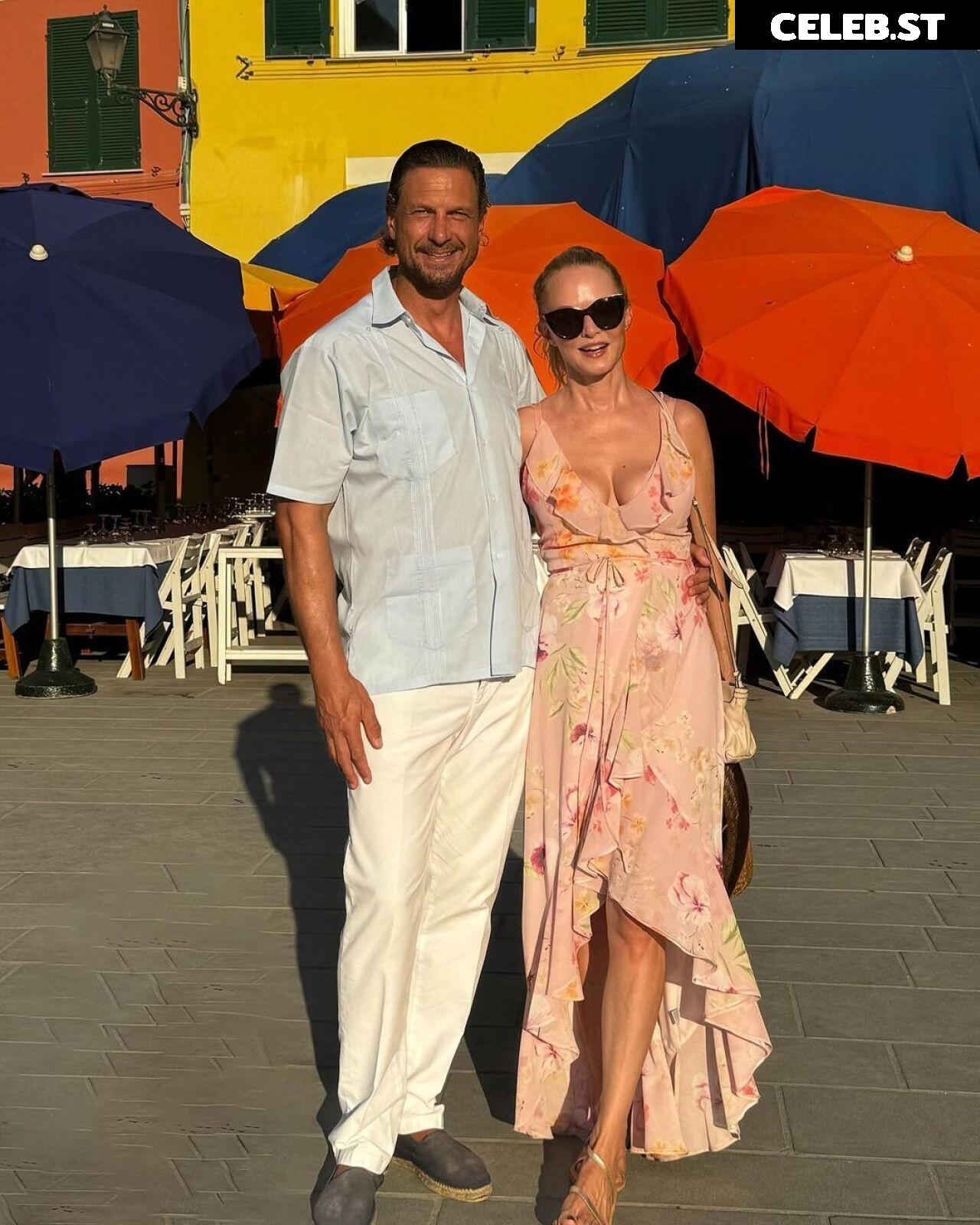 Heather Graham Image 2071838