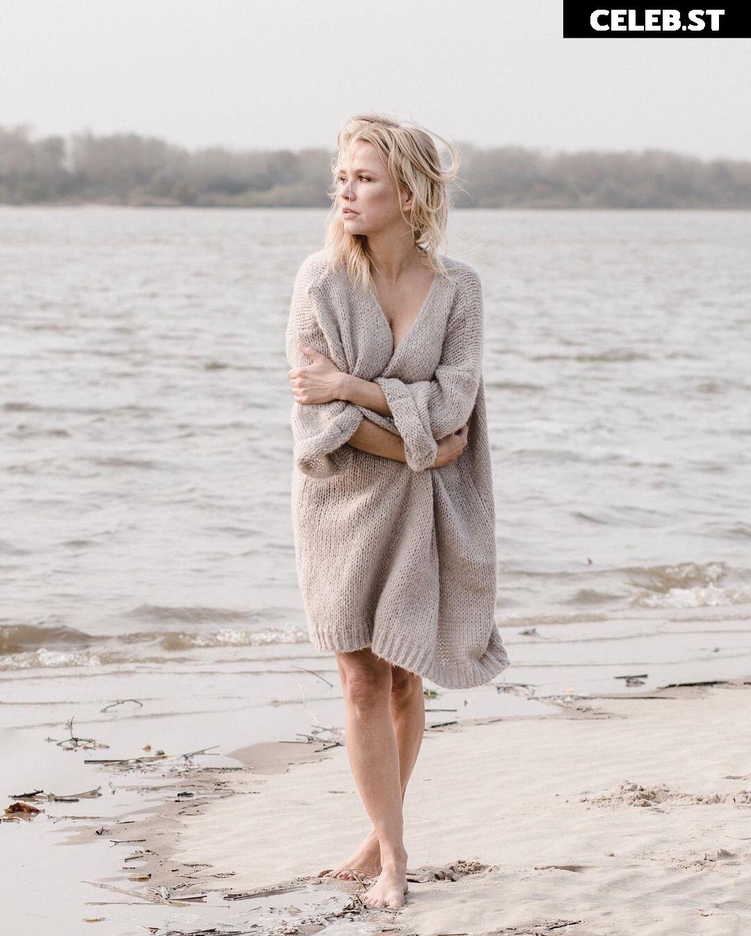 Nova Meierhenrich Image 2071549