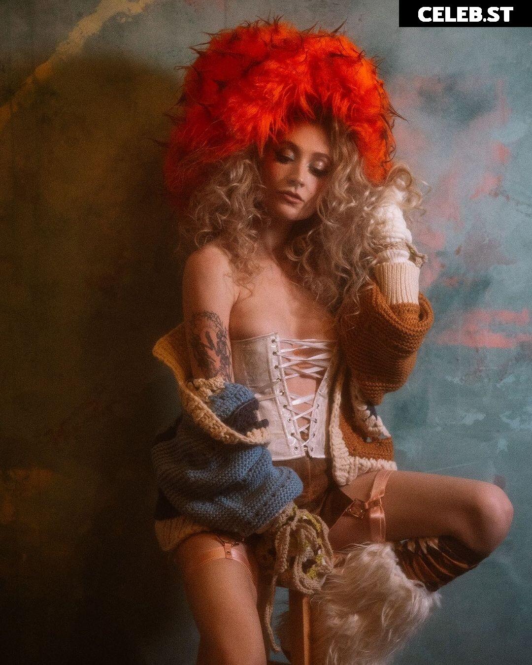 Janet Devlin Image 2071413