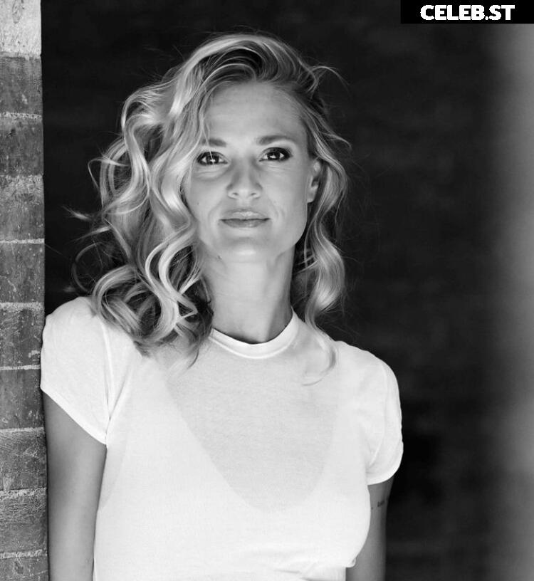 Pia Stutzenstein Image 2071673