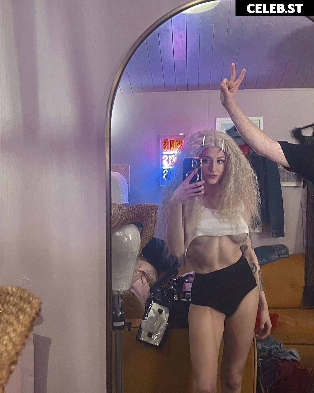 Janet Devlin Image 2071311