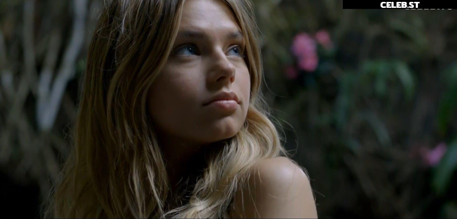 Indiana Evans Image 2072888