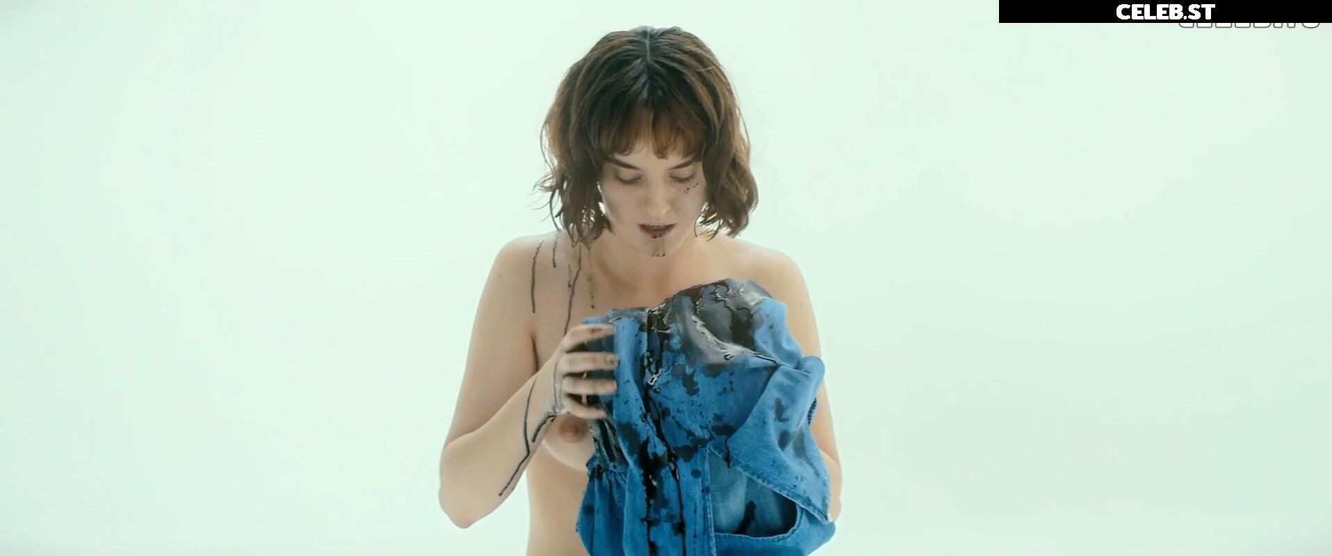 Noémie Merlant Image 2072070