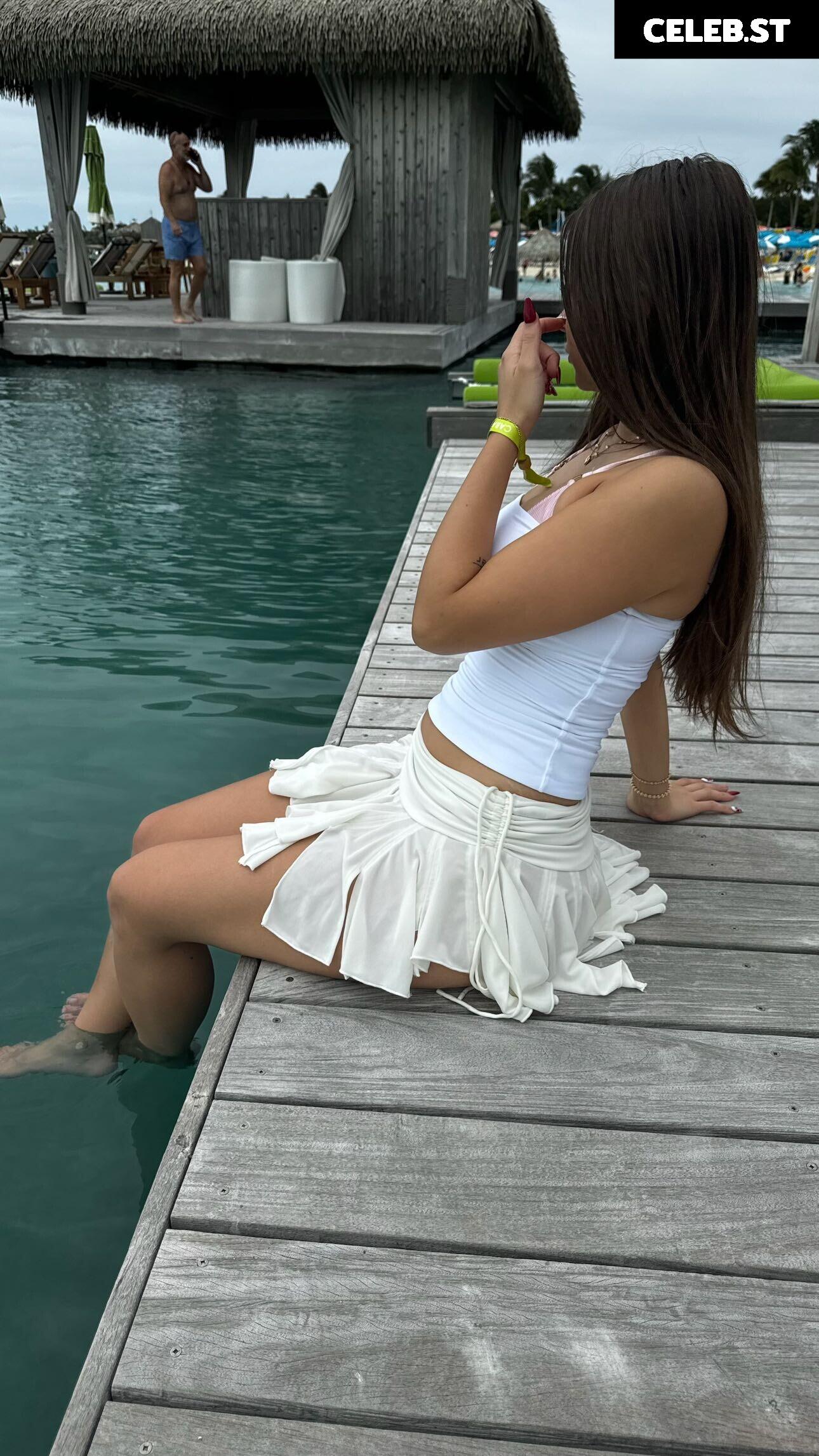 Malayaax - Sophieraiin Image 20735256
