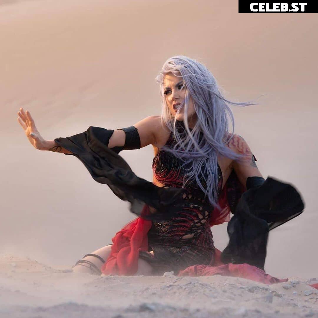 Alissa White-Gluz Image 2073677