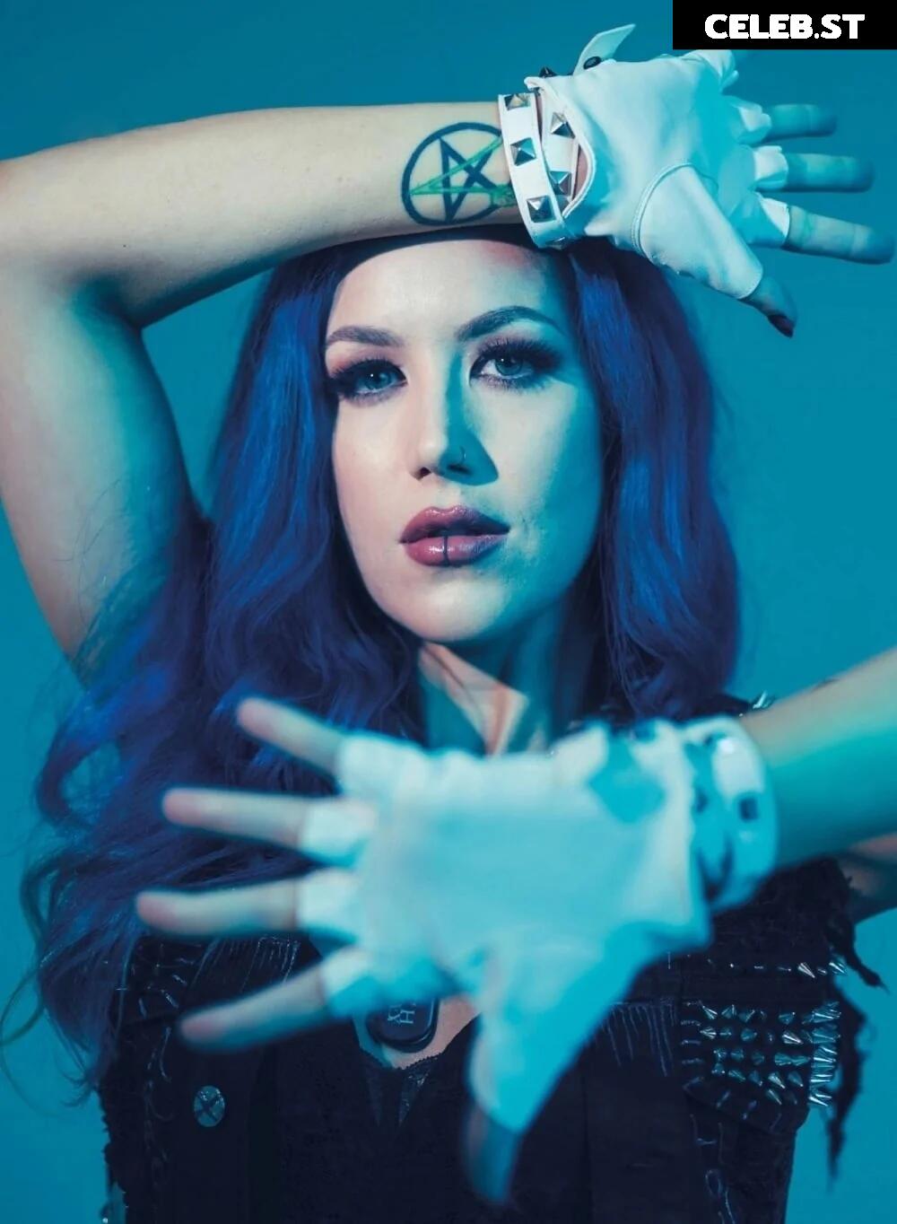 Alissa White-Gluz Image 2073393