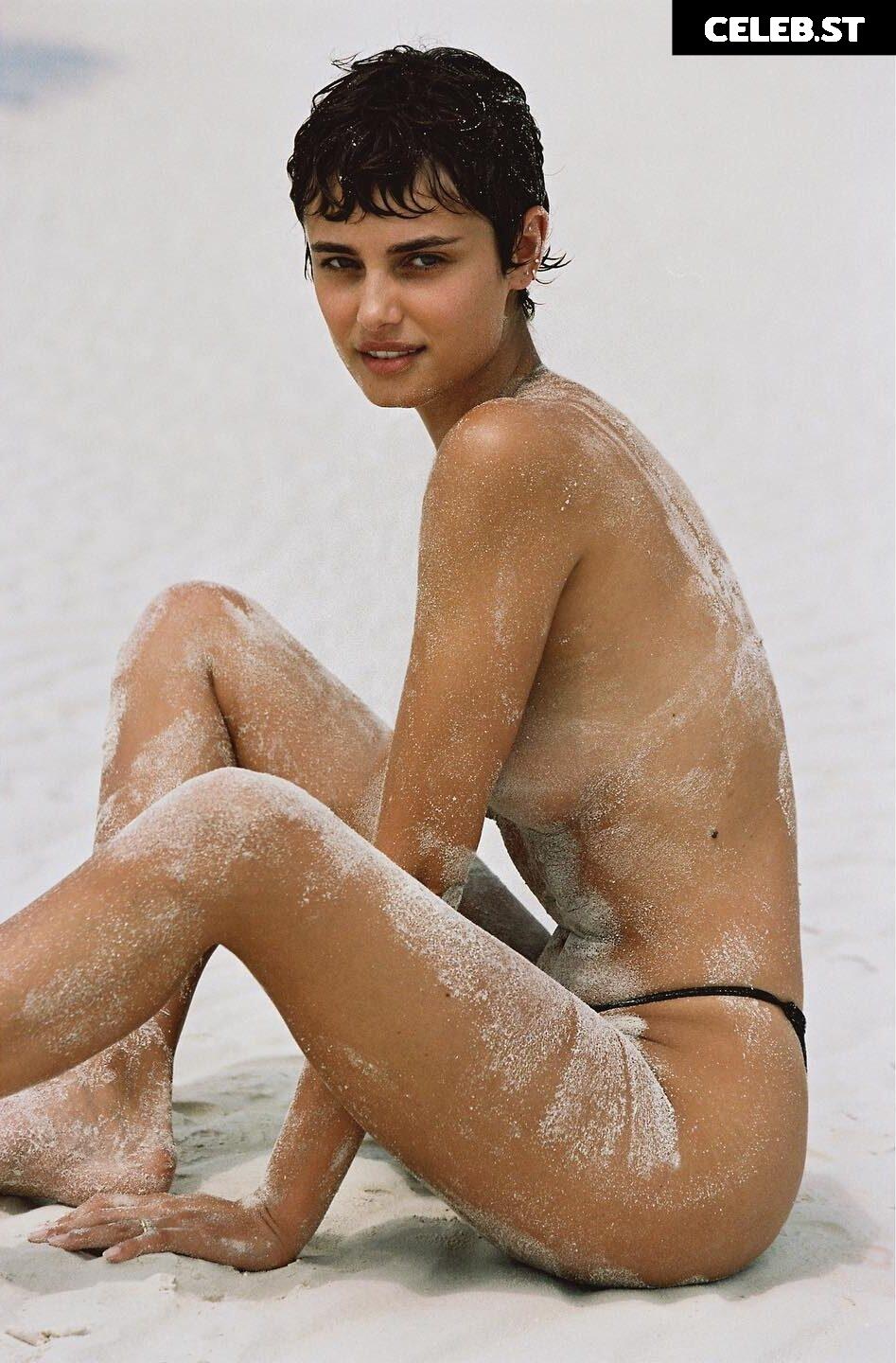 Taylor Marie Hill Image 2070638