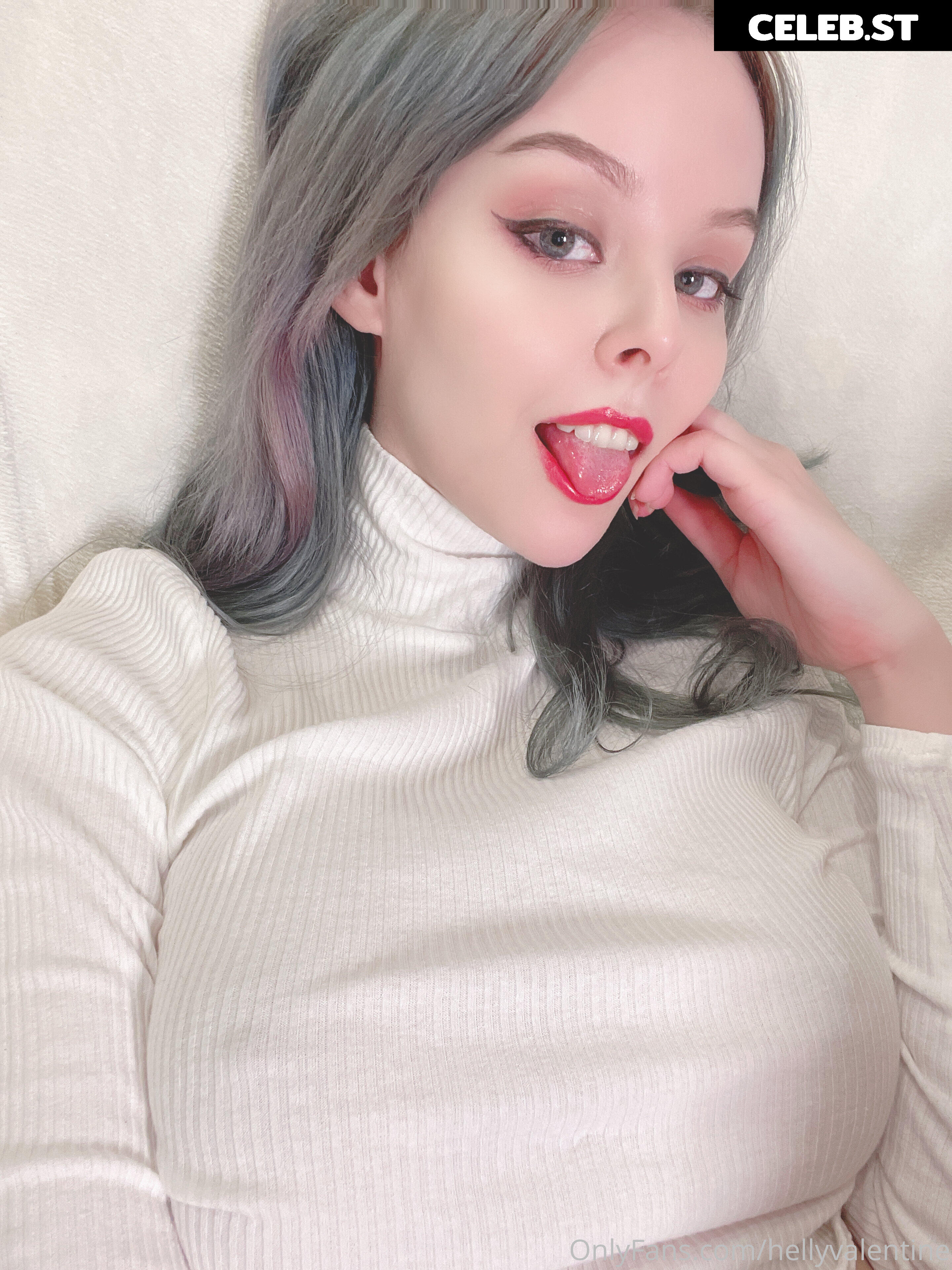 Disharmonica / Helly Valentine Image 20701706