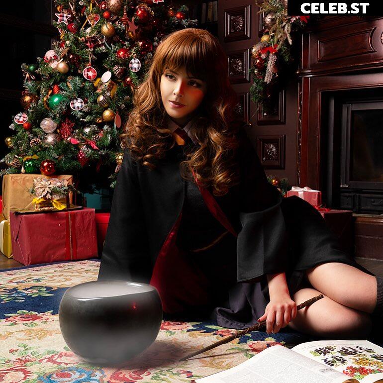 Disharmonica / Helly Valentine Image 20701690