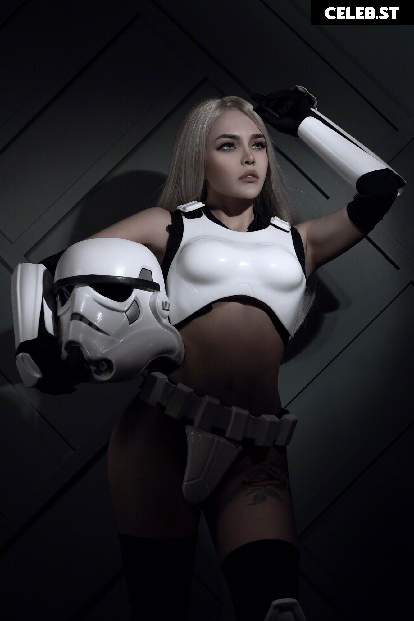 Kalinka Fox (Christina Fink) Image 20700401