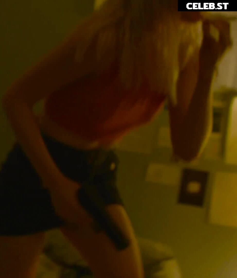 Elle Fanning Image 2070035