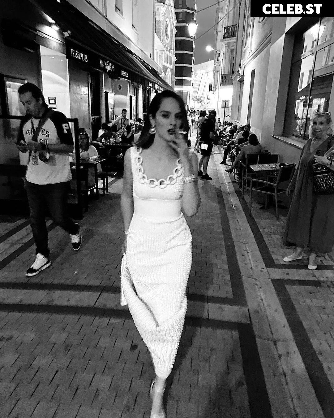 Noémie Merlant Image 2070342