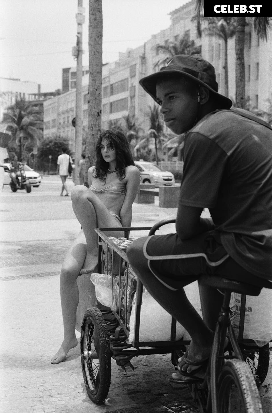 Deva Cassel Image 2079823