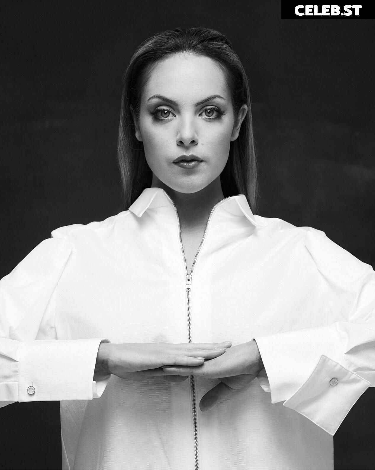 Elizabeth Gillies Image 2079601